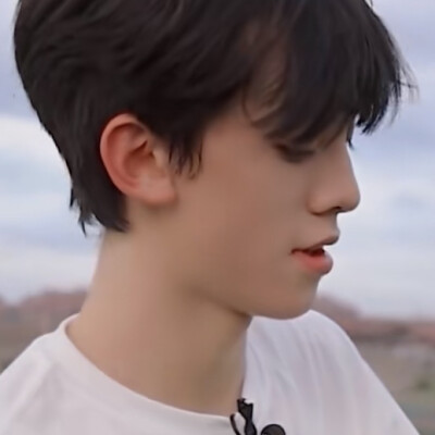 左航