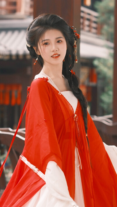 宥拉
