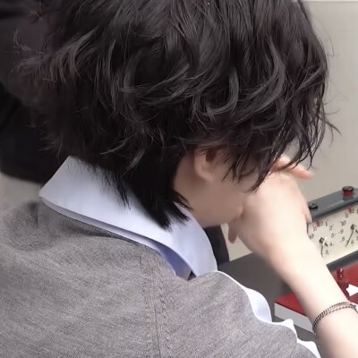 沈载伦