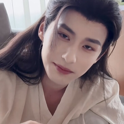 很帅啊轩/.