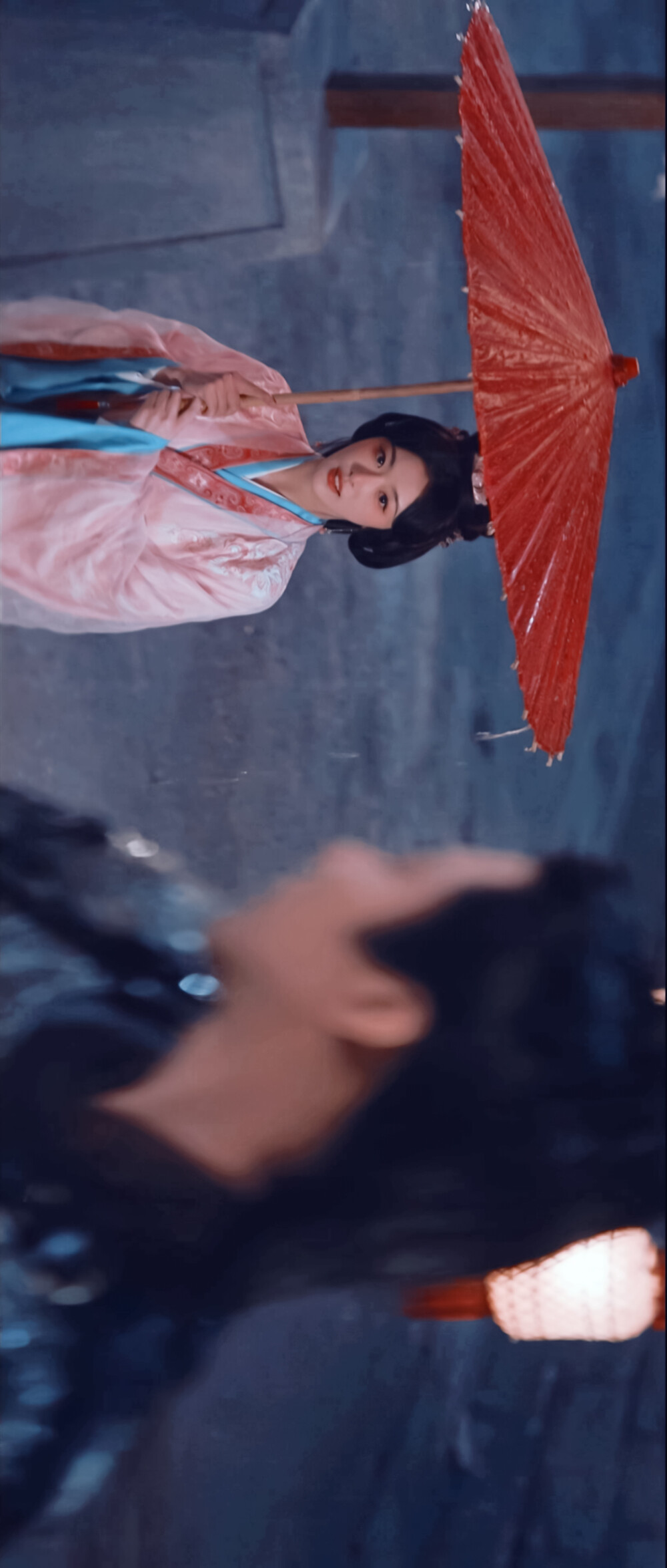 《折腰》✖️郑楚玉✖️孔雪儿
壁纸9p
原截wb唯物雨