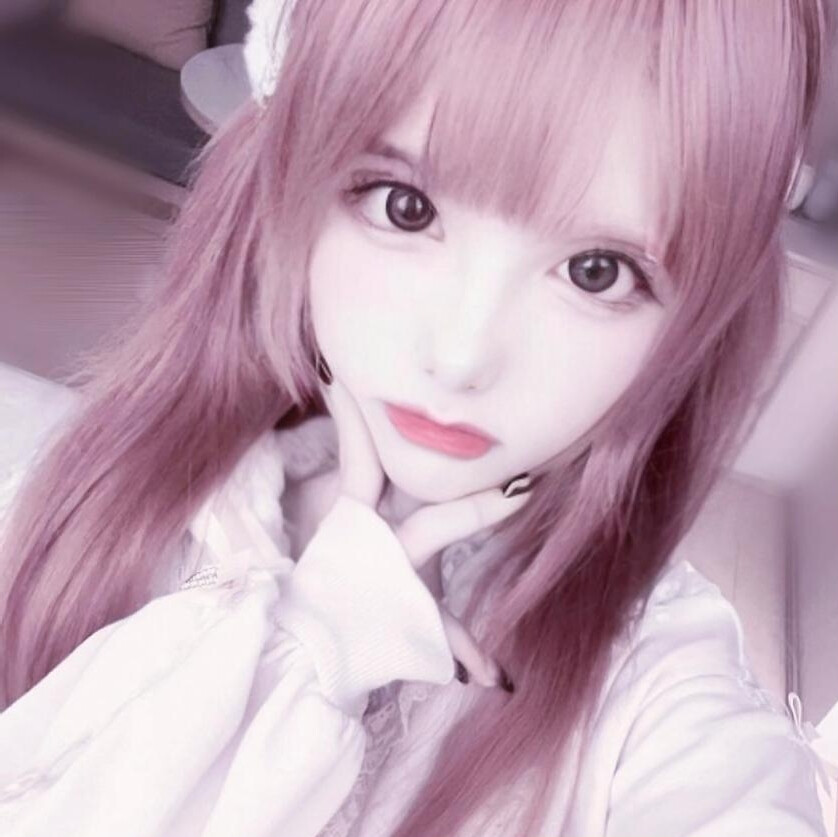 有女孩私联吗康柏=柏哟
