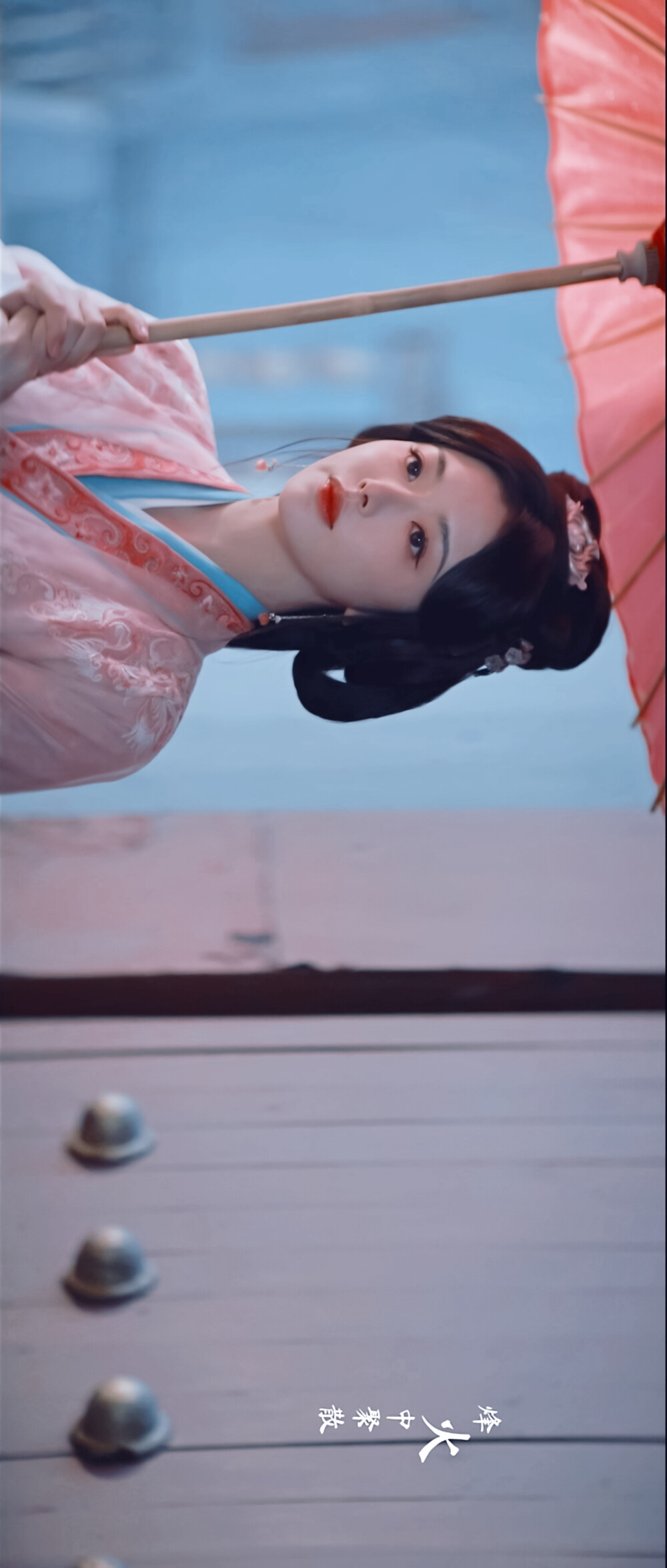 《折腰》✖️郑楚玉✖️孔雪儿
壁纸9p
原截wb唯物雨