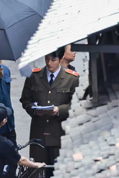 2025 黄景瑜《重器》路透