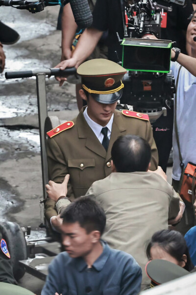 2025 黄景瑜《重器》路透