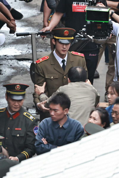 2025 黄景瑜《重器》路透