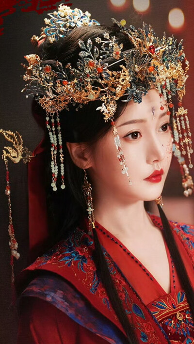 明眸 李知安 姜贞羽