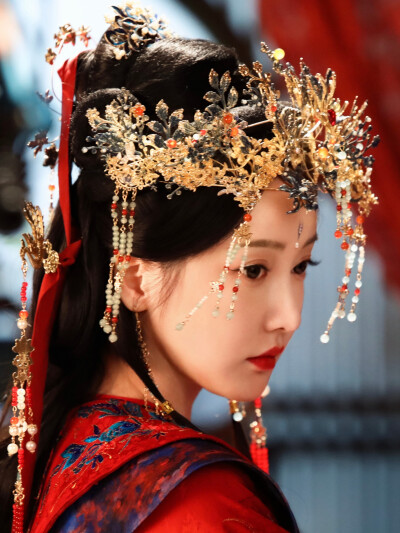 明眸 李知安 姜贞羽