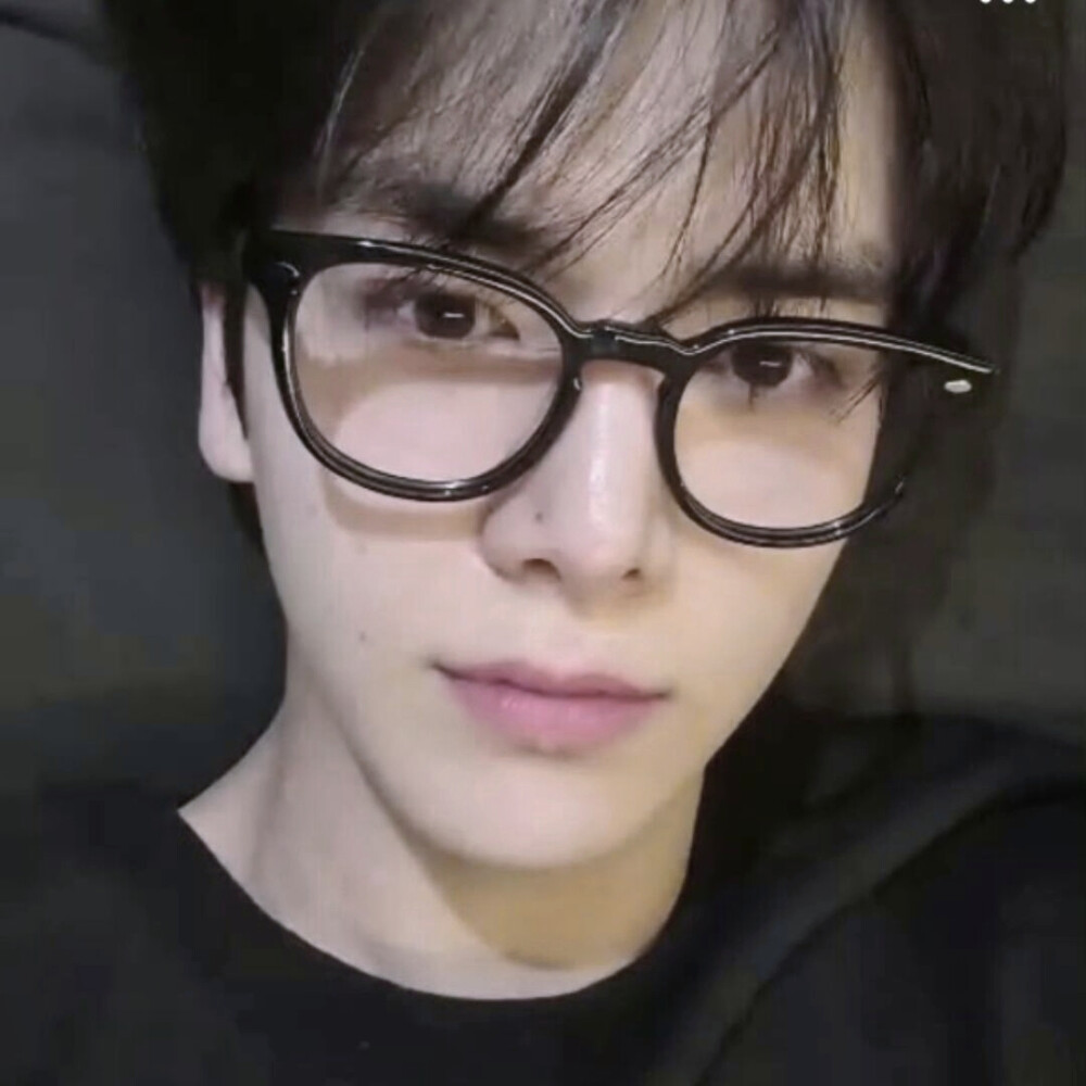 金泳勋
之前的图，调了个色