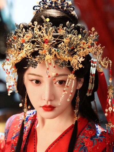 明眸 李知安 姜贞羽