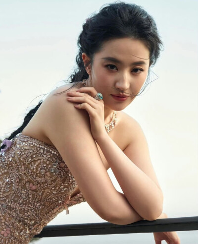 刘亦菲