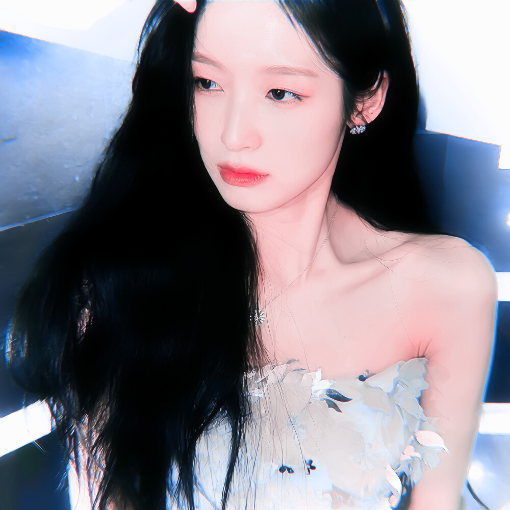♬︎ 버튼을 두—《敲下回忆的空白键》*