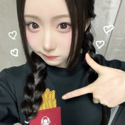 寺田萌衣 ​