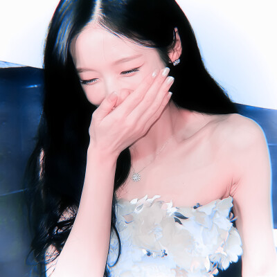 ♬︎ 버튼을 두—《敲下回忆的空白键》*