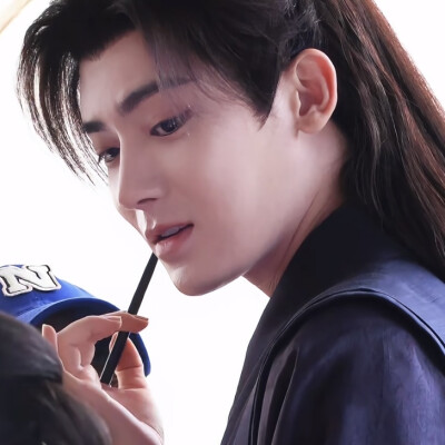 侯明昊