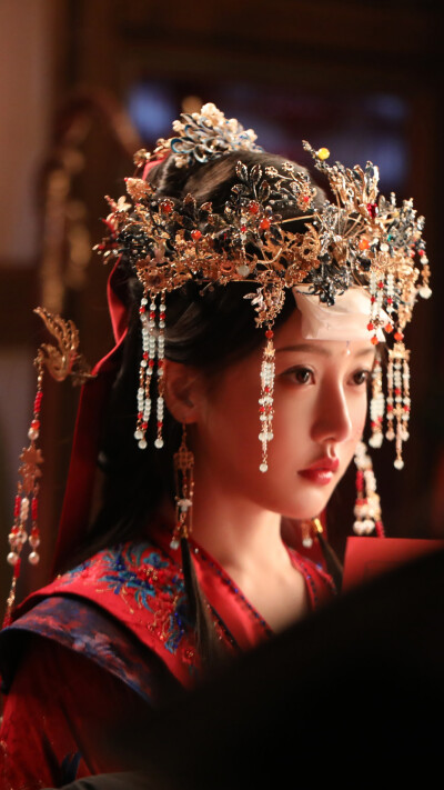 明眸 李知安 姜贞羽