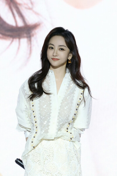 杨蓉