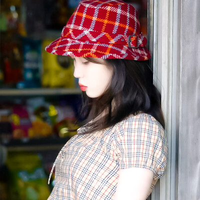 IU