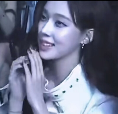 其实这个视频糊的我心酸了