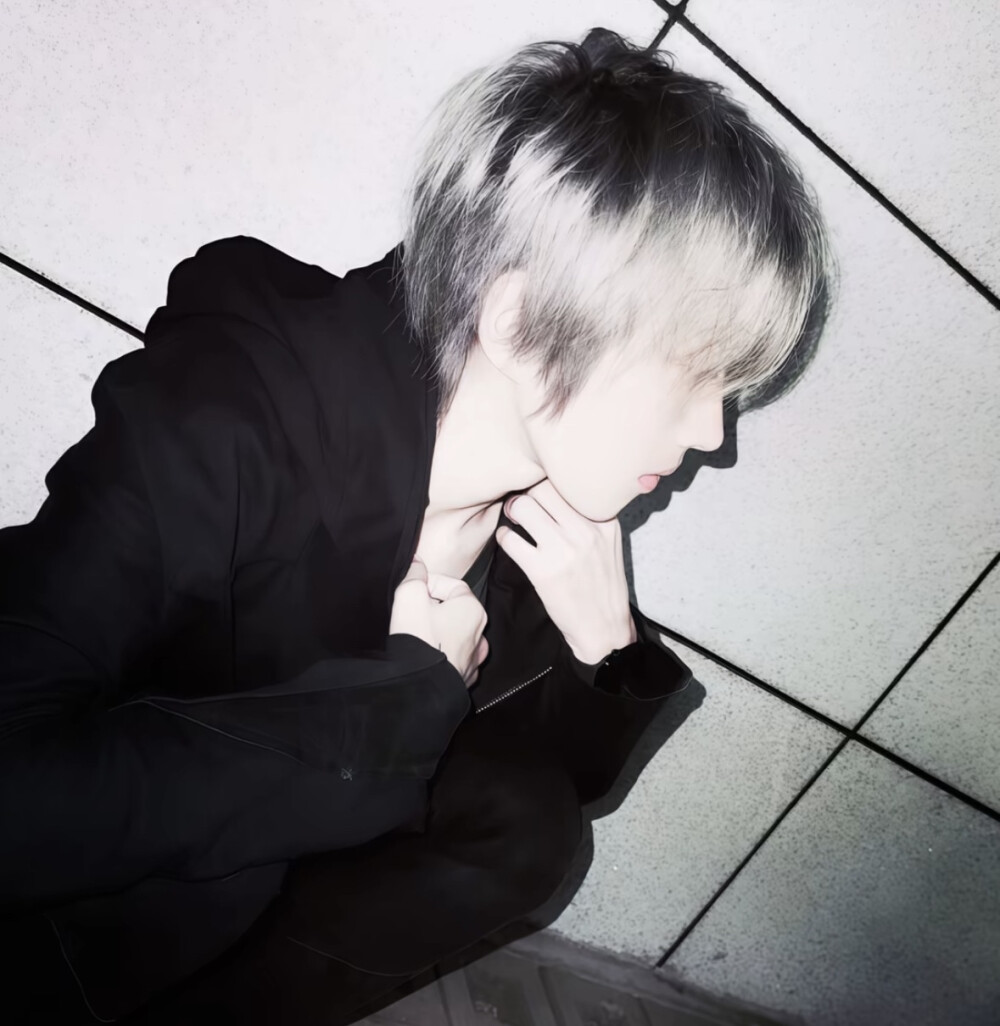 权威男头 拿图点赞关注