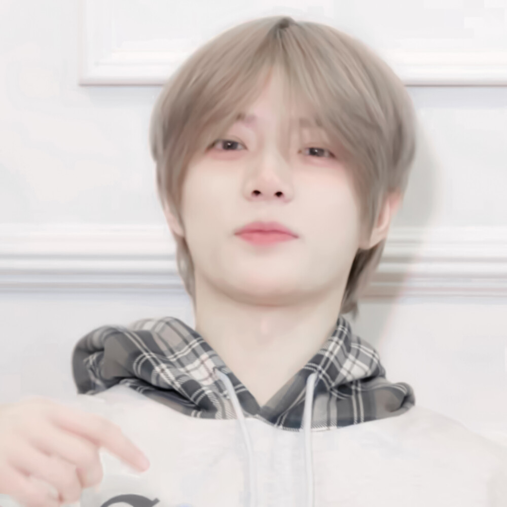 崔杋圭
原截李琳恩