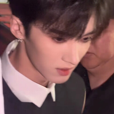 男鬼