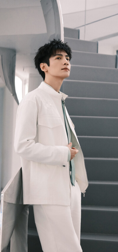 罗云熙
