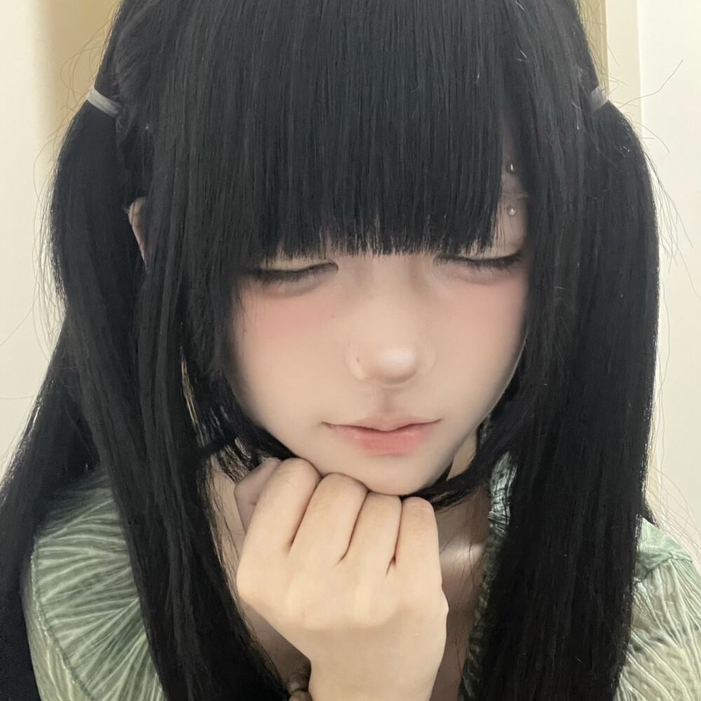 ✰