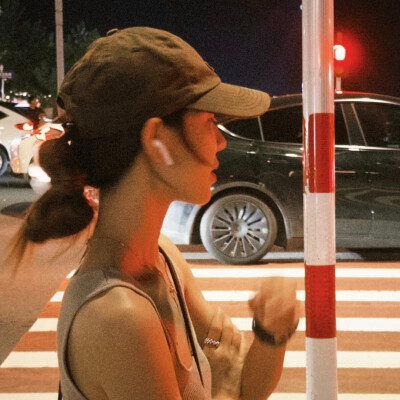 氛围感女头
