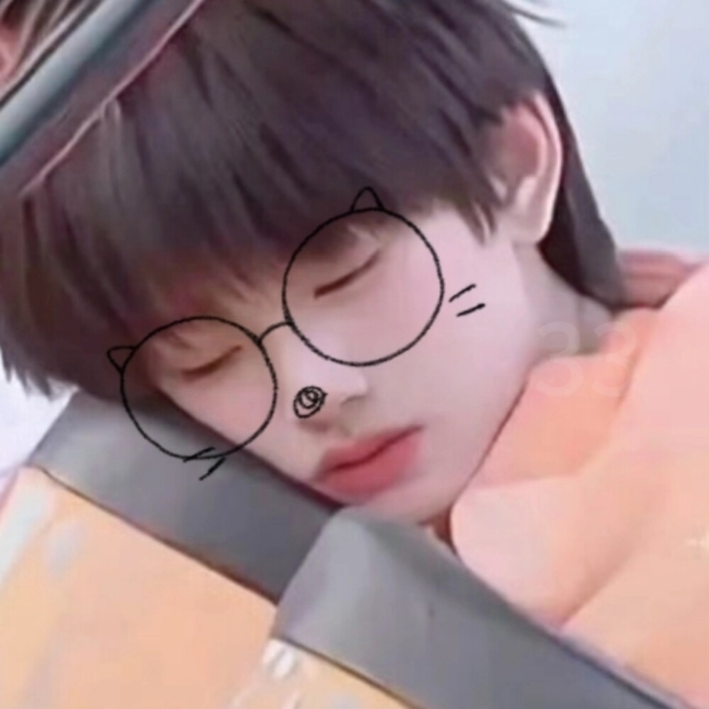 混过社会卖过萌