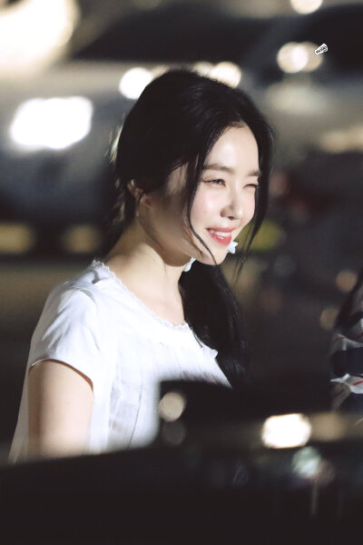 Irene
cr,logo