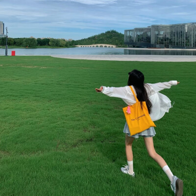 女生头像
