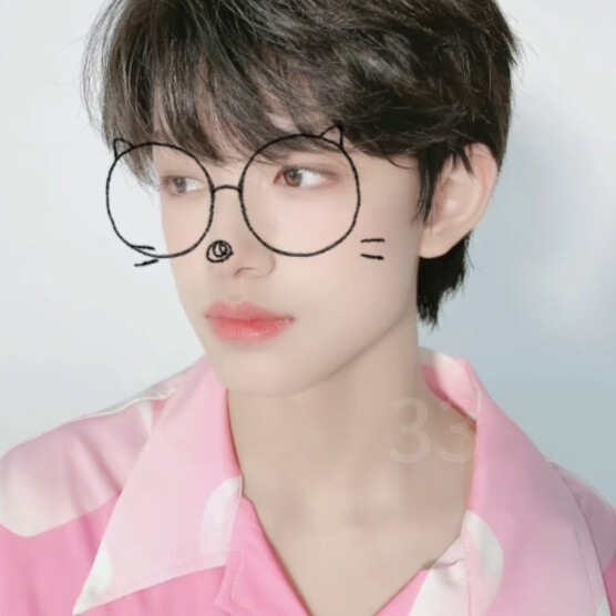 混过社会卖过萌