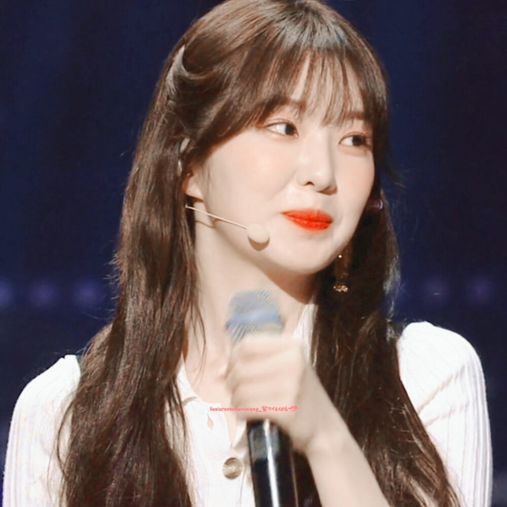 裴珠泫自修图
原截早就偏航了
拿图吱声 禁刀图