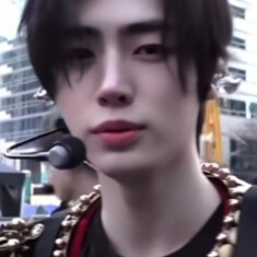 一百多年不如一见