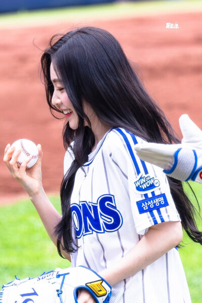 Irene
cr,logo