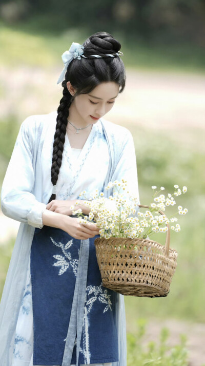 桃花映江山 姜桃花
