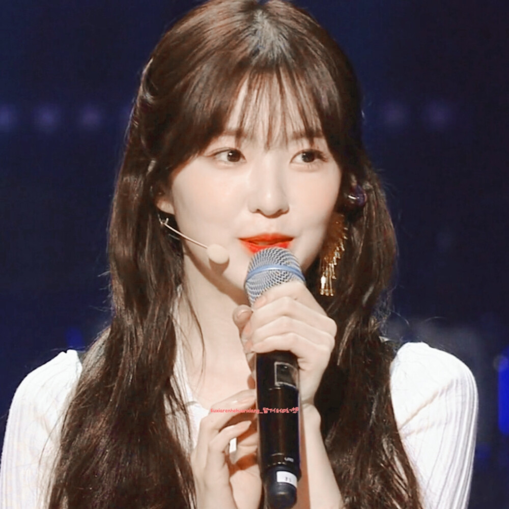 裴珠泫自修图
原截早就偏航了
拿图吱声 禁刀图