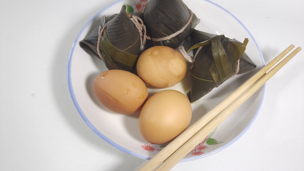 粽情粽意，端午安康。