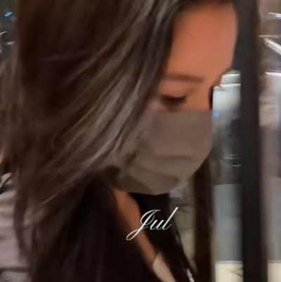 只一瞬