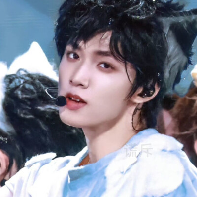 只是我的眼泪不听指挥