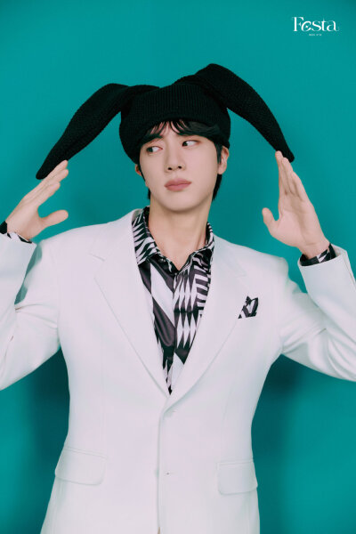 防弹少年团官博更新 【250601 】
HOSEOKJIN Photo (Concept Switch ver.) #2025BTSFESTA
#BTS12thAnniversary
#金硕珍
