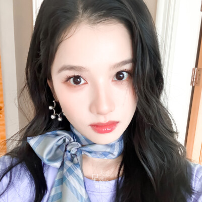 张婧仪