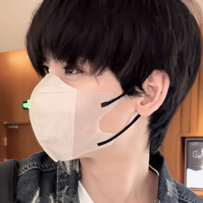 黄俊捷