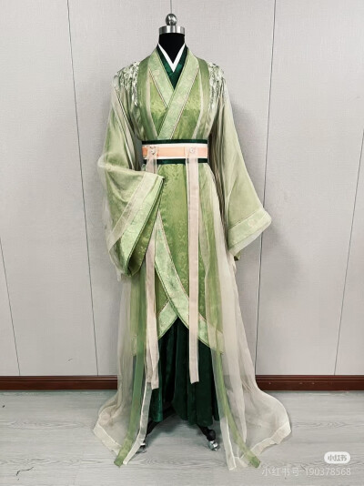 折腰服装
