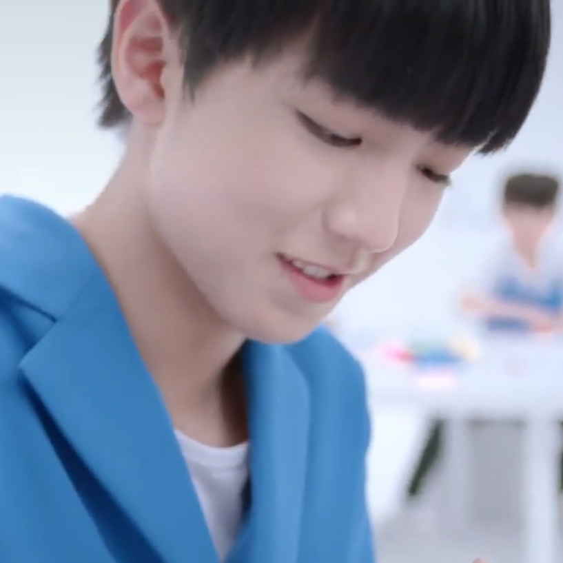 耳朵负责听下课的钟声