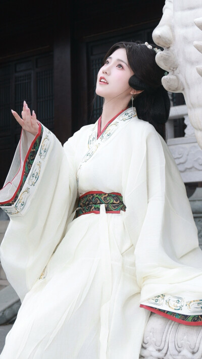 宥拉