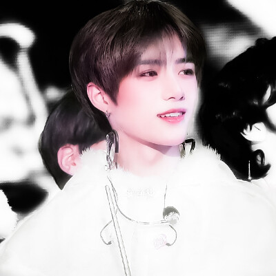  崔杋圭BEOMGYU* ⊹  ˖ ⌗低飽和美学✩˙₊