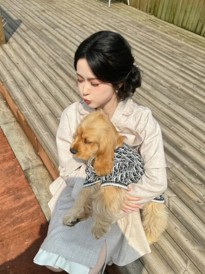 BY爱喝可乐的古娜小姐 中国 余茵