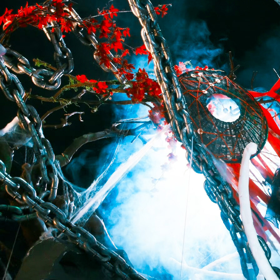 泪痣是爱的回形针.